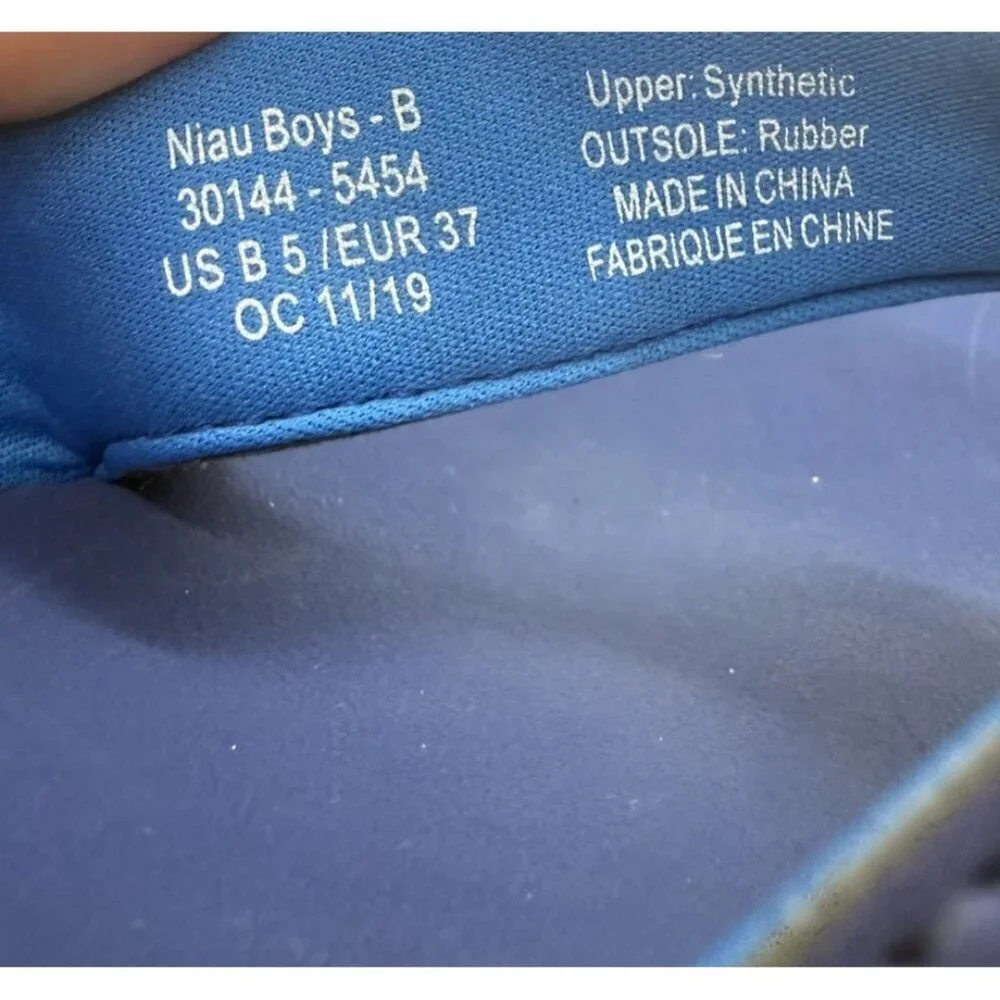 Olukai Niau Boys Blue Flip Flop Thong Sandals US Sz B 5 EUR 37 30144-5454 Shoes